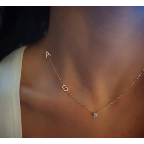 Златно колие с две букви Златно колие с две букви