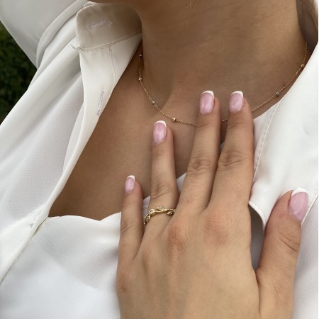 Златно колие с бляскави топчета Златно колие с бляскави топчета