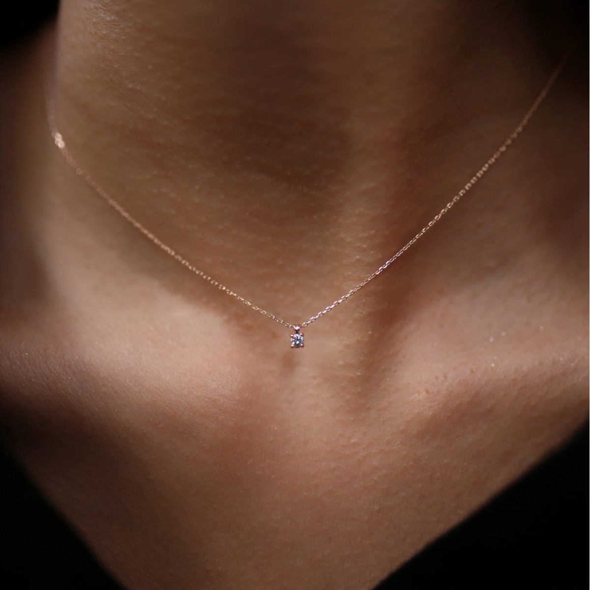 Златно колие Stone