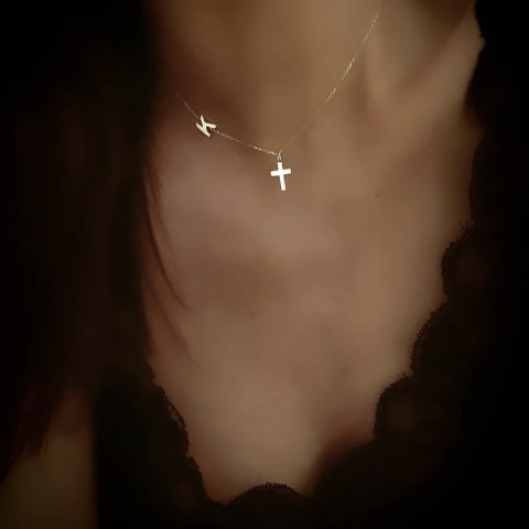 Златно колие Cross