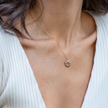 Златно колие Blue eye