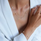 Златно колие с малки перлички