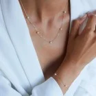 Златно колие с малки перлички