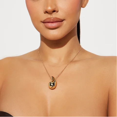 Златно колие Eleganza