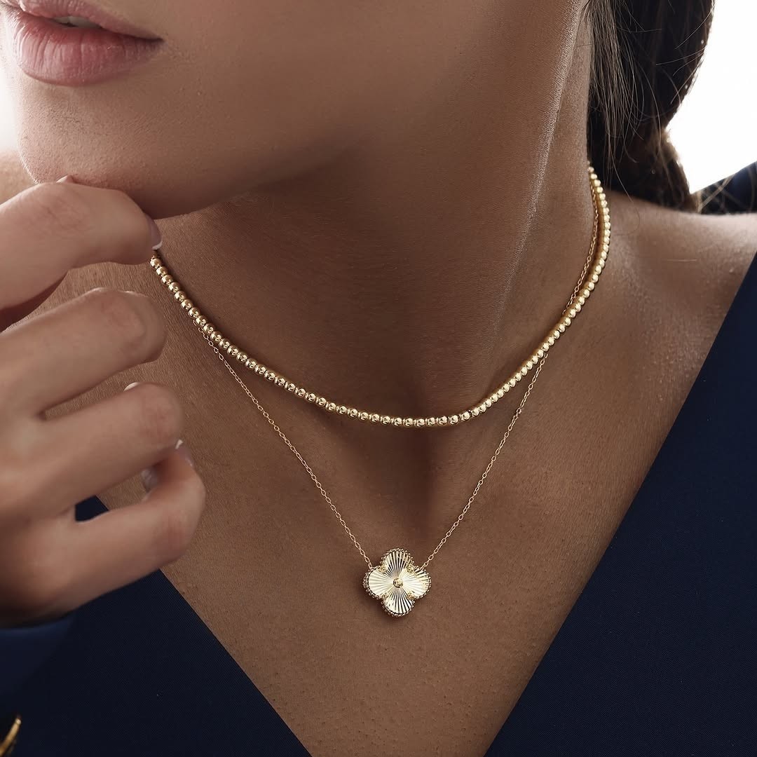 Златно колие Gloss 