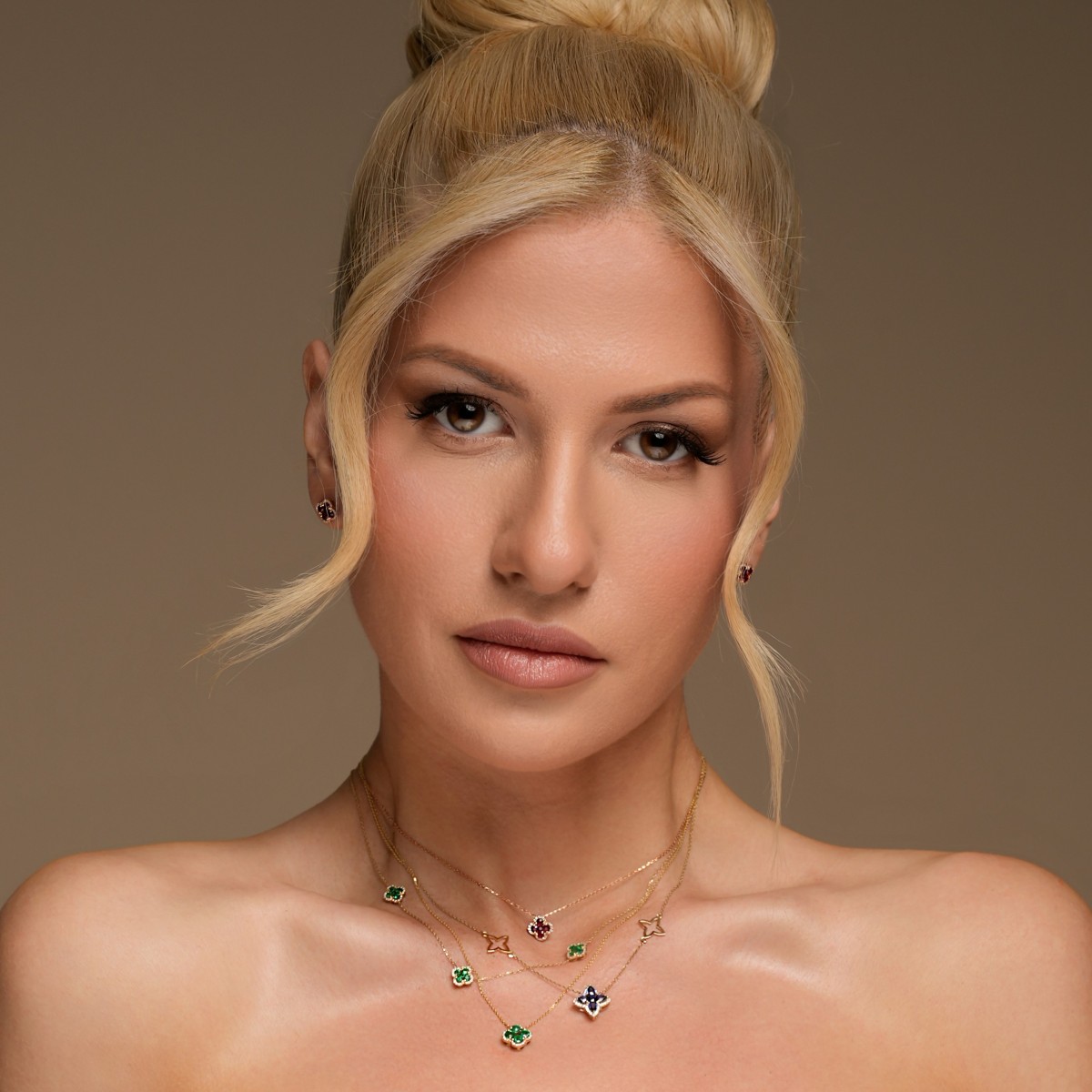 Колие с Диаманти и Изумруди Emerald