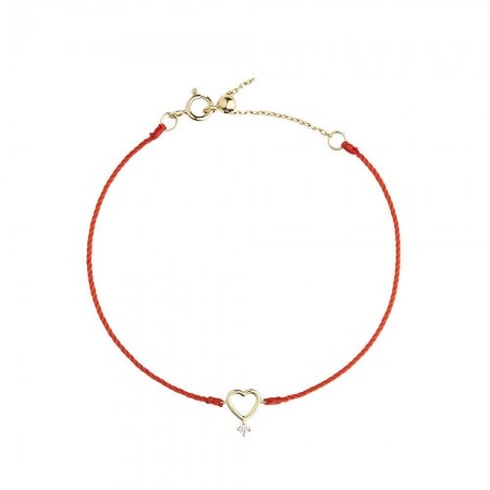 Гривна с червен конец и златен елемент сърце