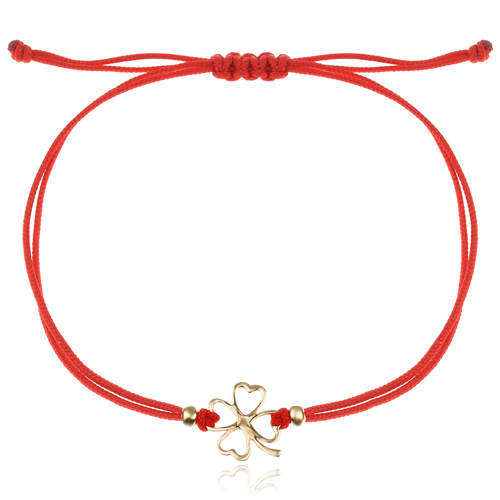 Гривна с червен конец и златен елемент Детелинa