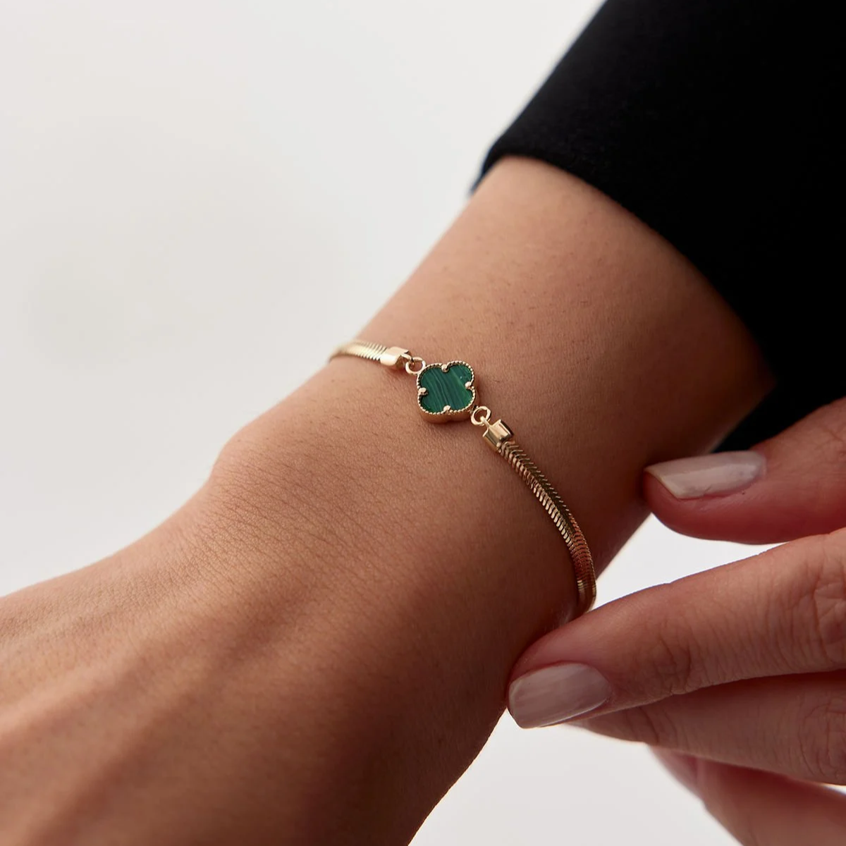 Златна Гривна Clover