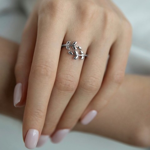 Златен пръстен D11720