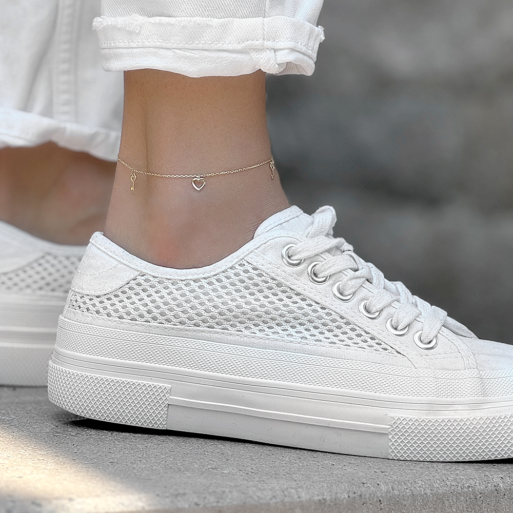 Златна гривна за крак Tiny Heart