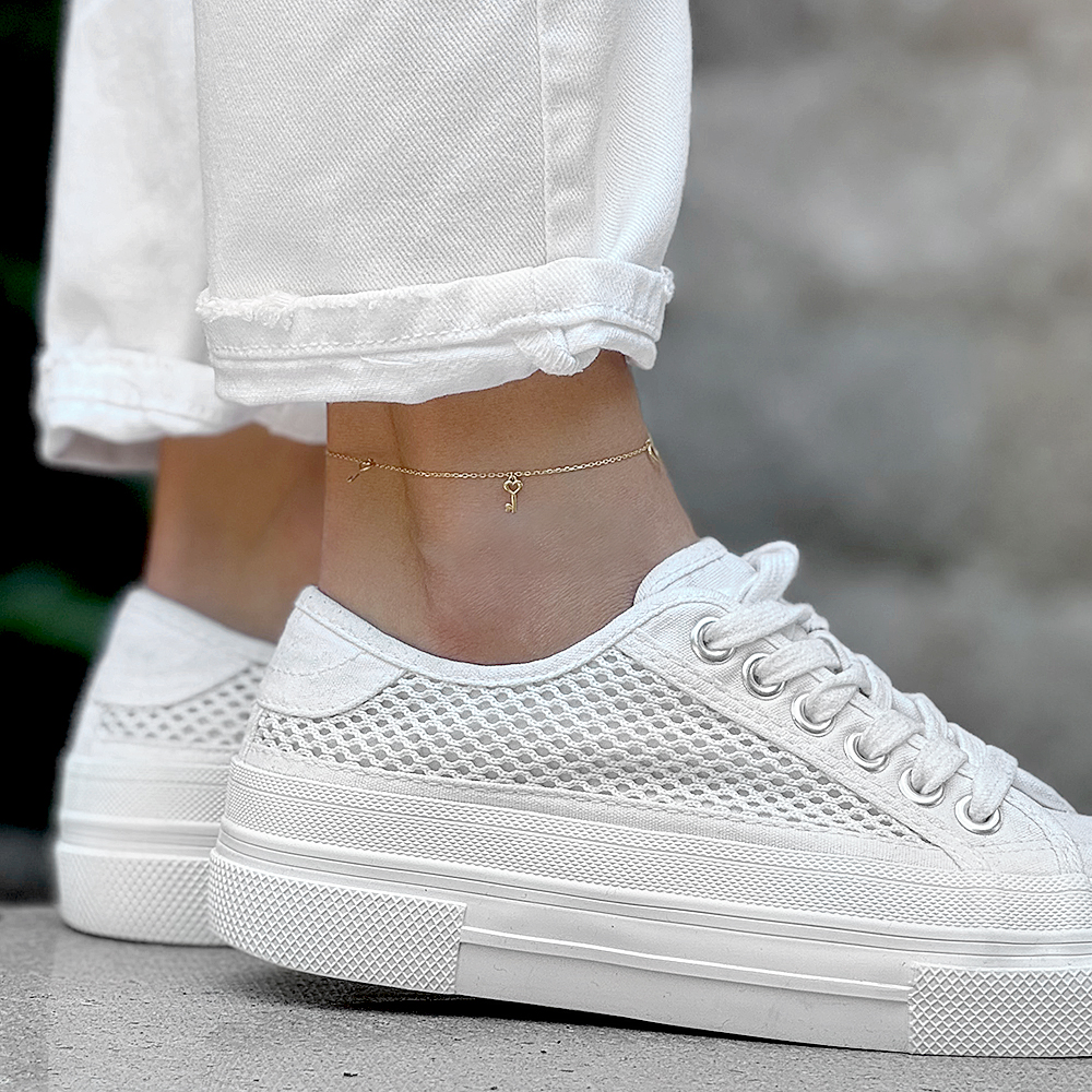 Златна гривна за крак Tiny Heart