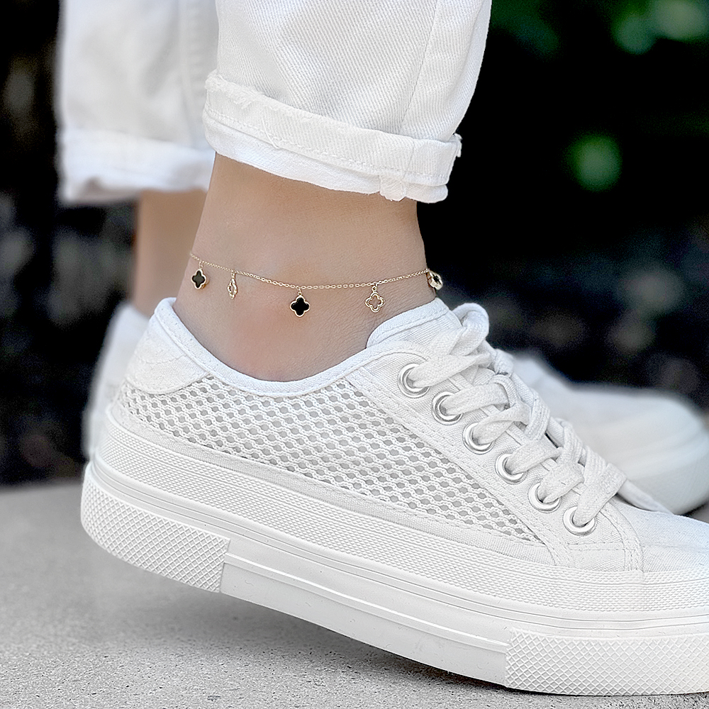 Златна гривна за крак White Clover