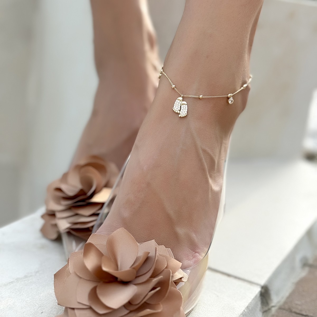 Златна гривна за крак Baby Steps